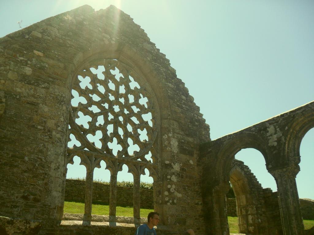 Gîte Atypique Dans Une Chapelle Briec Extérieur photo